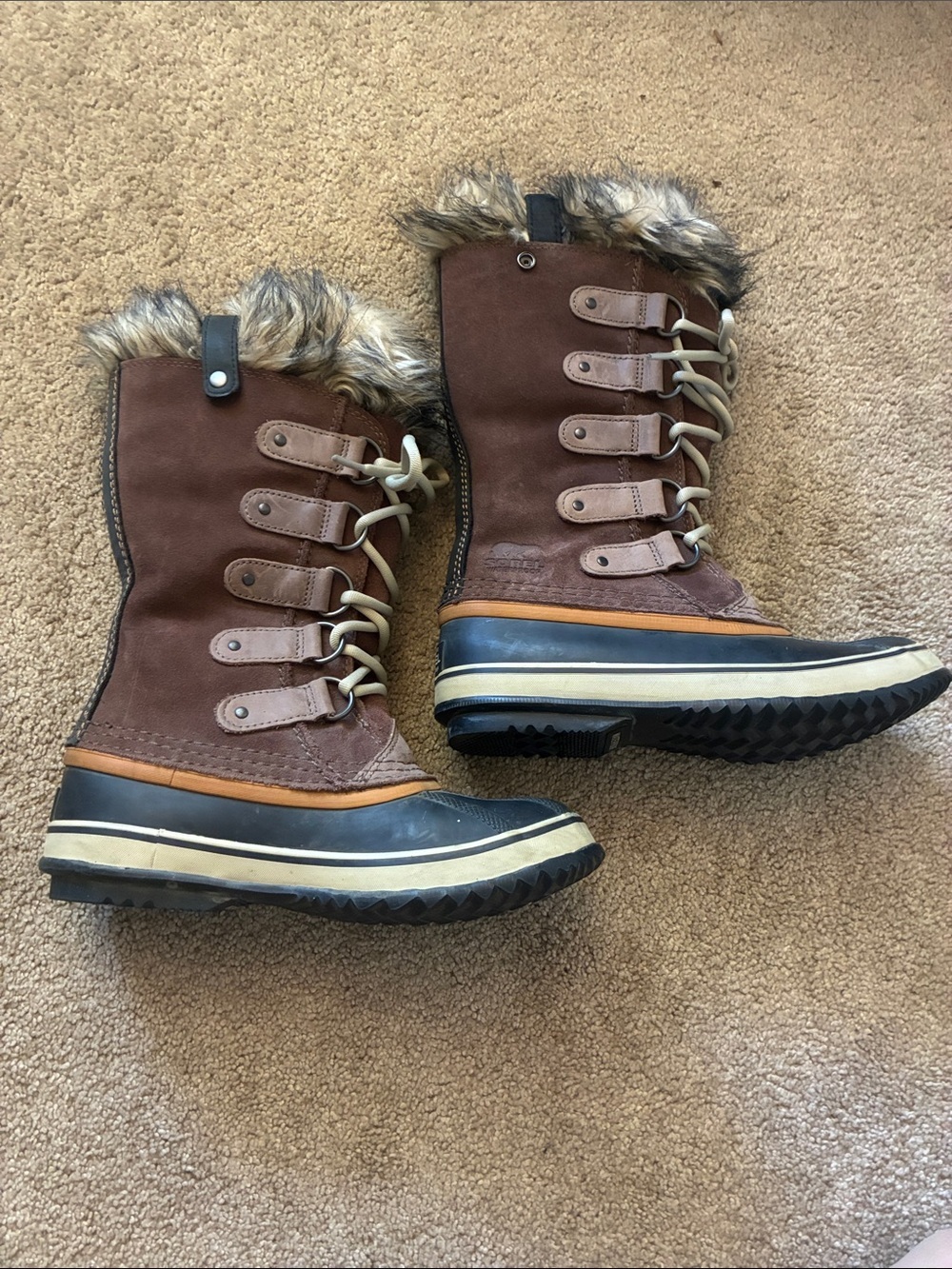 Women's Sorel Joan of Arc Waterproof Snow Boots size 6.5
